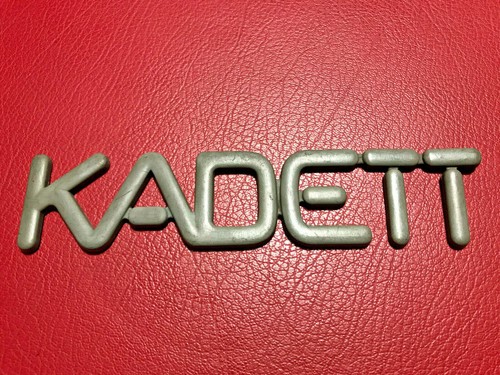 Opel kadett 90191219 logo - opel,